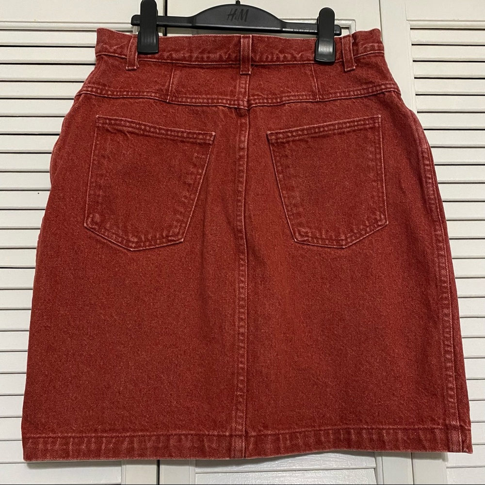 Red denim skirt - Picture 2 of 5